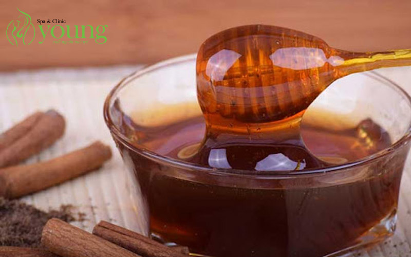 Mặt bị mụn trứng cá làm sao để hết mà không dùng thuốc