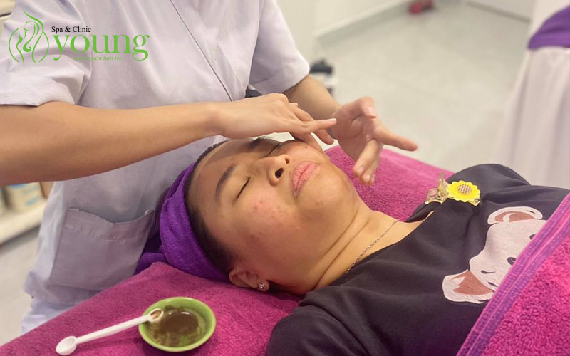 Cách điều trị mụn trứng cá tận gốc tại Young Spa & Clinic